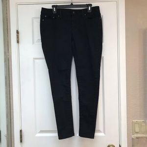 Levi Black Legging Jeans-Size 15M 32 x 32